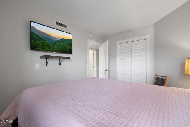 1260 Ski View Drive, Gatlinburg, TN 37738