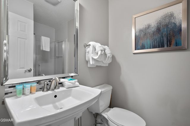 1260 Ski View Drive, Gatlinburg, TN 37738