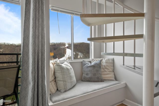 1260 Ski View Drive, Gatlinburg, TN 37738