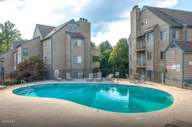 1260 Ski View Drive, Gatlinburg, TN 37738