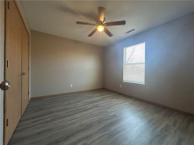 316 Erin Place 101, Springdale, AR 72764