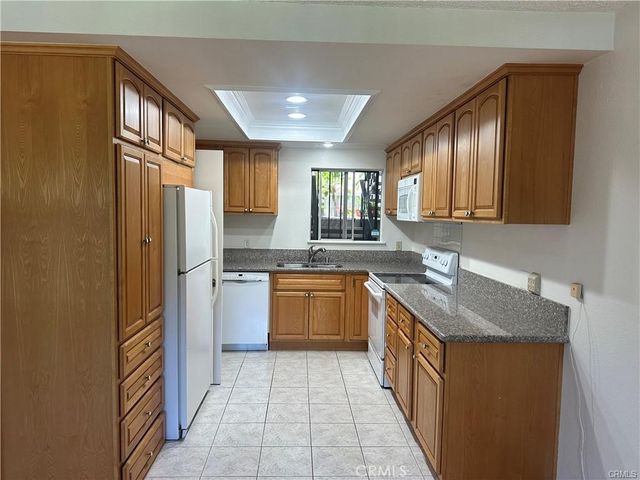 967 Calle Aragon, Laguna Woods, CA 92637