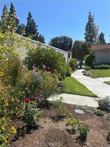 967 Calle Aragon, Laguna Woods, CA 92637