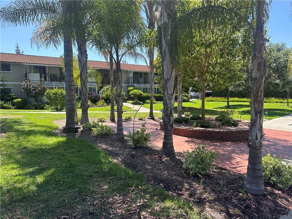967 Calle Aragon, Laguna Woods, CA 92637