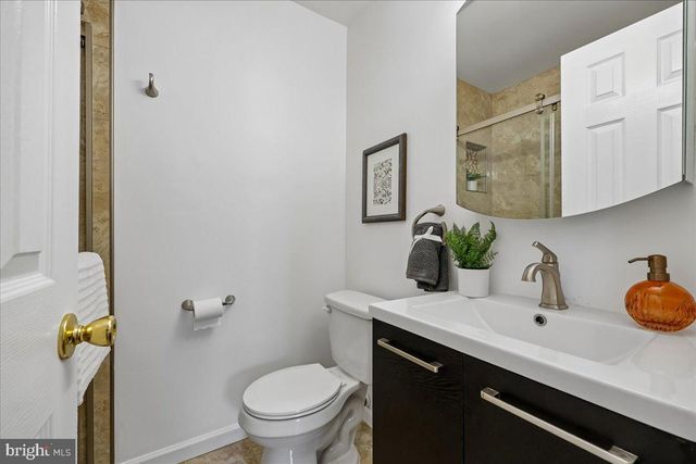 11 LODGE PL, Rockville, MD 20850