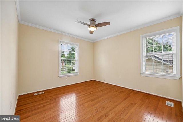 11 LODGE PL, Rockville, MD 20850