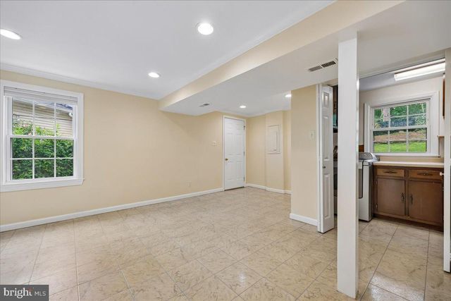 11 LODGE PL, Rockville, MD 20850