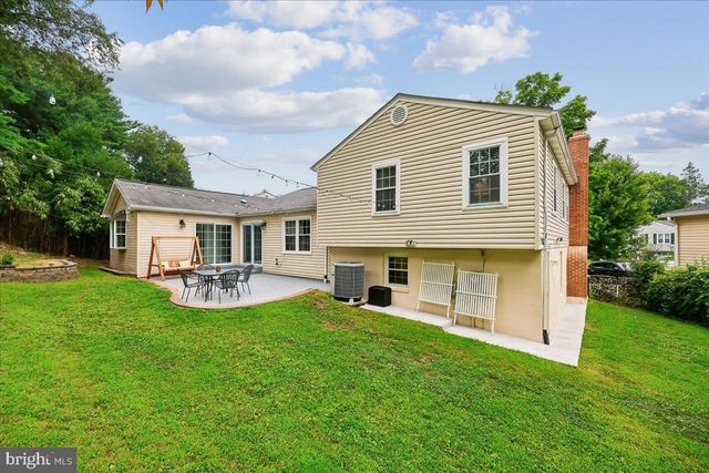 11 LODGE PL, Rockville, MD 20850