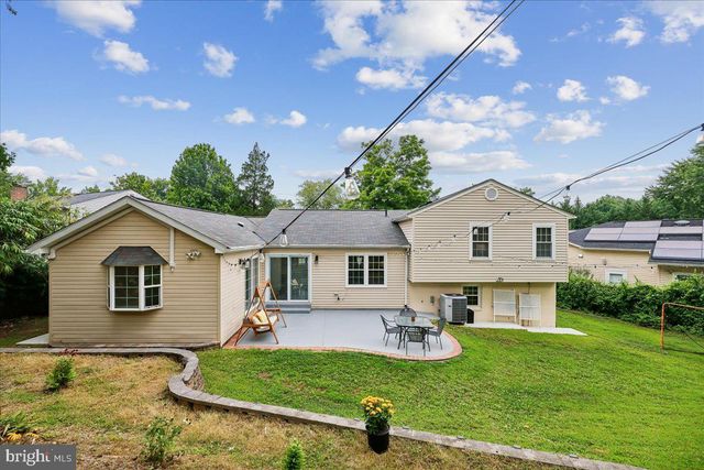 11 LODGE PL, Rockville, MD 20850