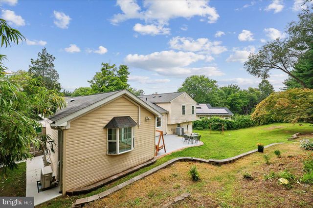 11 LODGE PL, Rockville, MD 20850