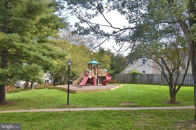 11 LODGE PL, Rockville, MD 20850