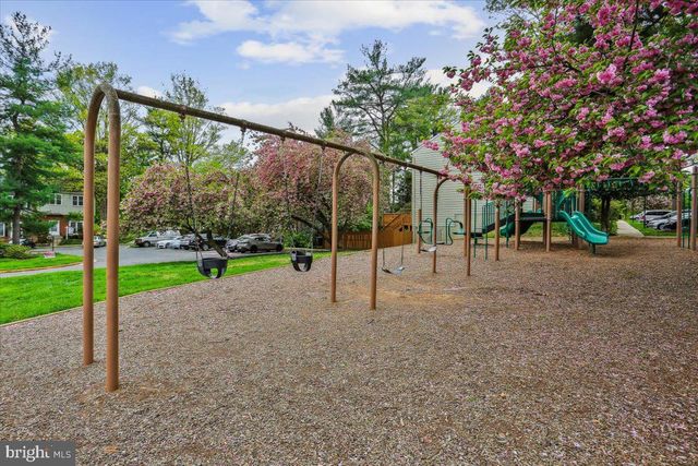 11 LODGE PL, Rockville, MD 20850