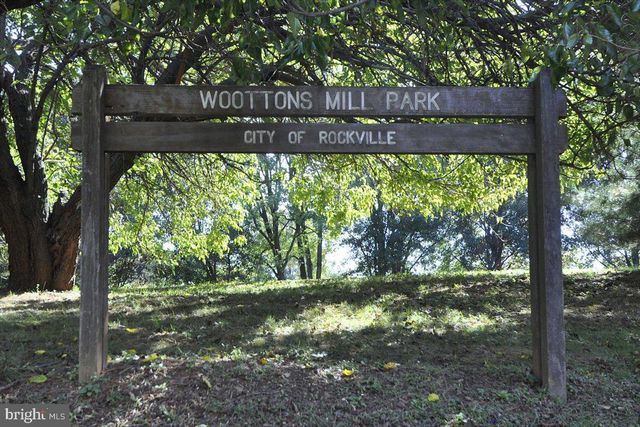 11 LODGE PL, Rockville, MD 20850