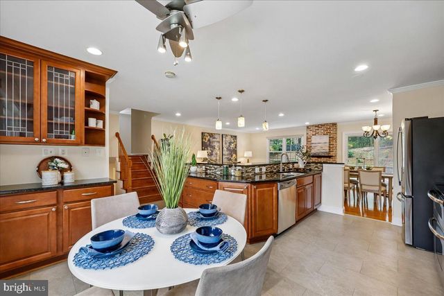 11 LODGE PL, Rockville, MD 20850