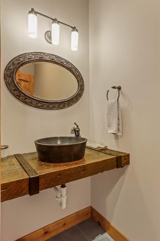 7617 E Elder Rd, Valleyford, WA 99036