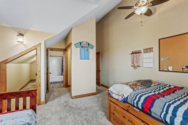 7617 E Elder Rd, Valleyford, WA 99036