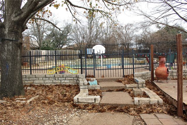 708 Prairie Wind Boulevard, Stephenville, TX 76401