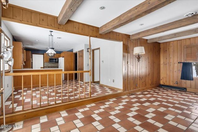 84 Climer Circle, Sand Lake, NY 12196