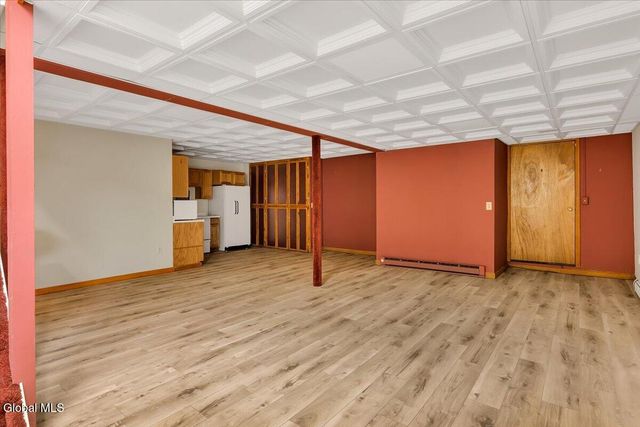 84 Climer Circle, Sand Lake, NY 12196