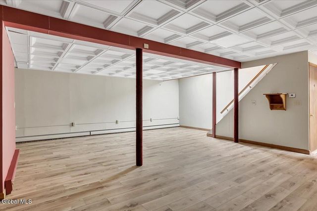 84 Climer Circle, Sand Lake, NY 12196