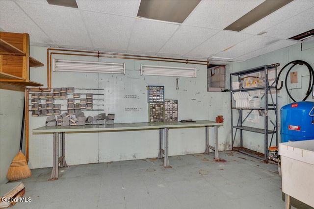 84 Climer Circle, Sand Lake, NY 12196