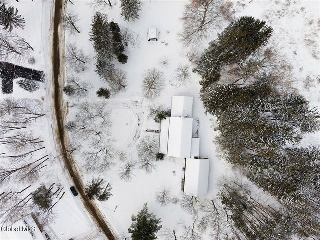 84 Climer Circle, Sand Lake, NY 12196