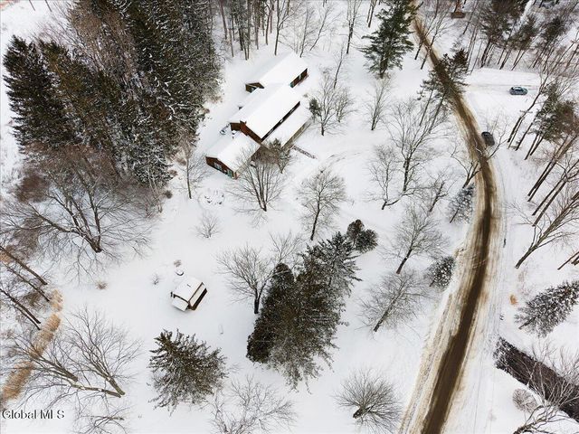 84 Climer Circle, Sand Lake, NY 12196