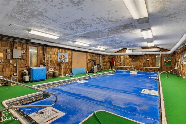 84 Climer Circle, Sand Lake, NY 12196