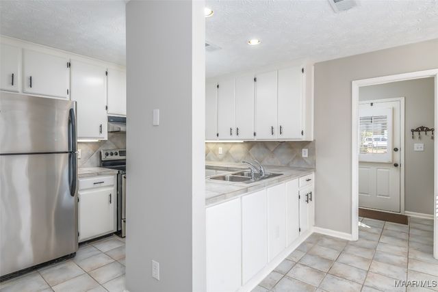 4023 Ware Hill Drive, Montgomery, AL 36109