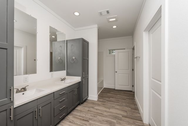 3733 Vineyard Drive, Dallas, TX 75212