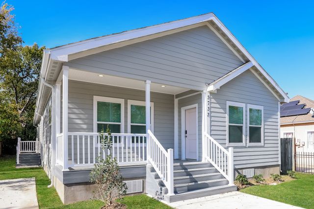 3733 Vineyard Drive, Dallas, TX 75212