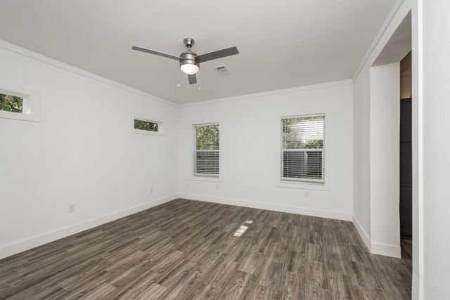 3733 Vineyard Drive, Dallas, TX 75212