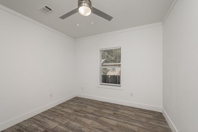 3733 Vineyard Drive, Dallas, TX 75212