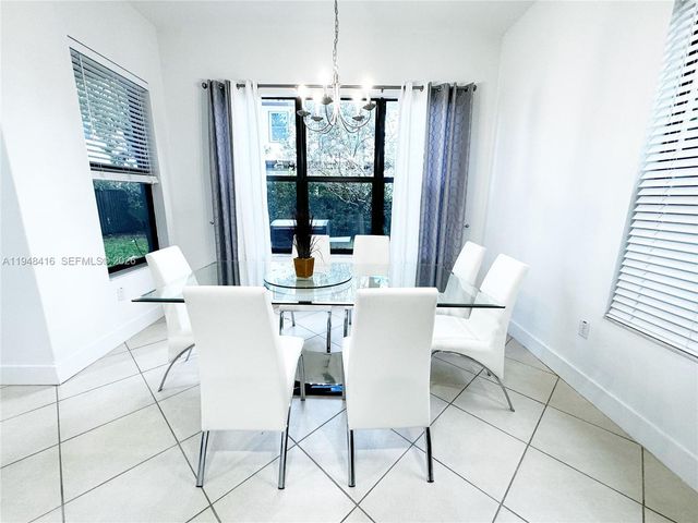 3209 W 98th Pl, Hialeah, FL 33018