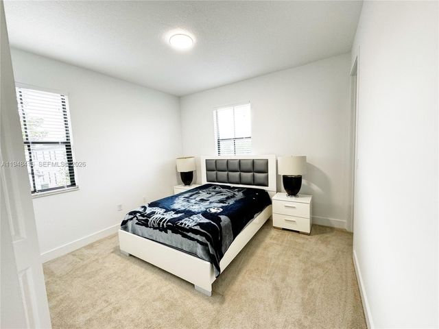 3209 W 98th Pl, Hialeah, FL 33018