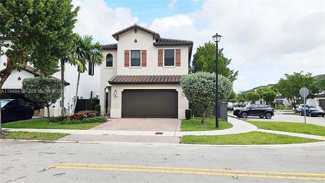 3209 W 98th Pl, Hialeah, FL 33018