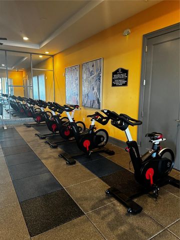 3209 W 98th Pl, Hialeah, FL 33018