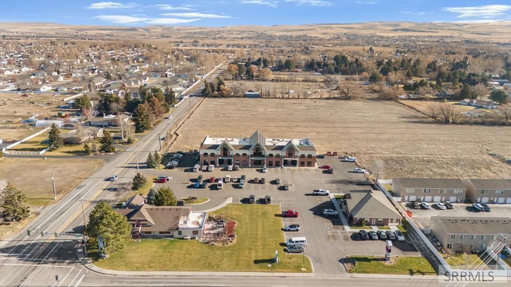 Image 11 of property listing at 3544 E 17th St # 1, Idaho Falls, ID 83406