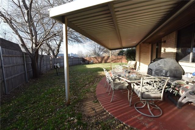 3405 Primrose Lane, Bedford, TX 76021