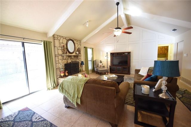 3405 Primrose Lane, Bedford, TX 76021