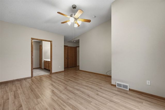 1241 74th Street NE NE, Cedar Rapids, IA 52402