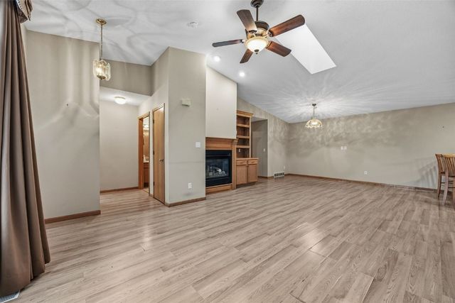 1241 74th Street NE NE, Cedar Rapids, IA 52402