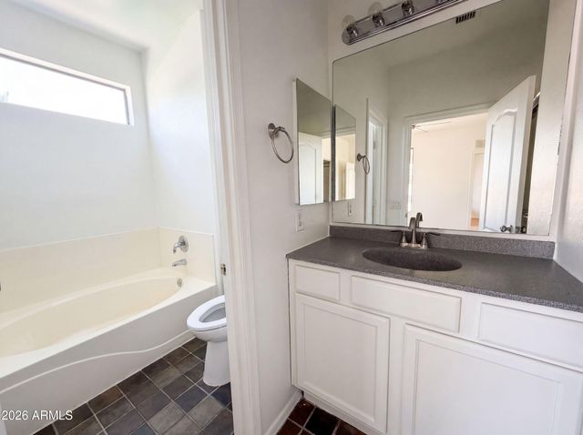 3421 E DENNISPORT Avenue, Gilbert, AZ 85295