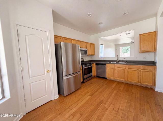3421 E DENNISPORT Avenue, Gilbert, AZ 85295