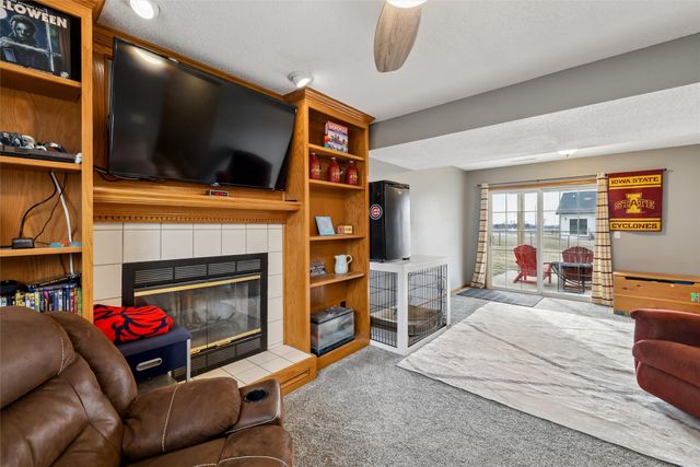 600 Hickory Court, Dallas Center, IA 50063