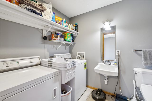 600 Hickory Court, Dallas Center, IA 50063