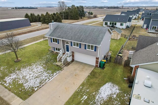 600 Hickory Court, Dallas Center, IA 50063