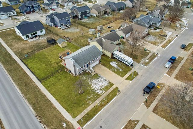 600 Hickory Court, Dallas Center, IA 50063