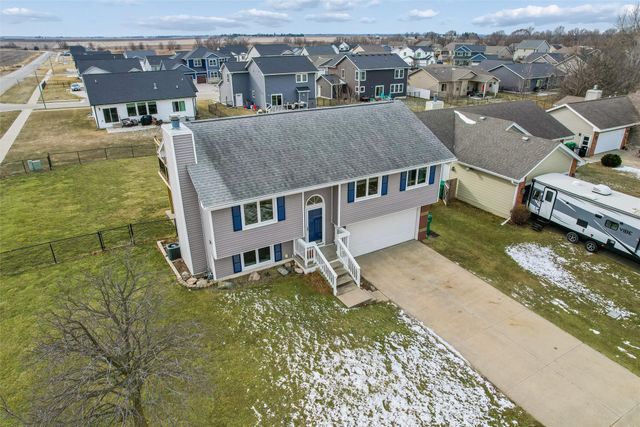 600 Hickory Court, Dallas Center, IA 50063