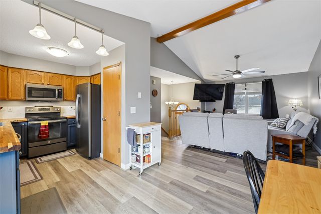 600 Hickory Court, Dallas Center, IA 50063